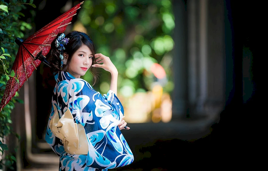 Японка в кимоно