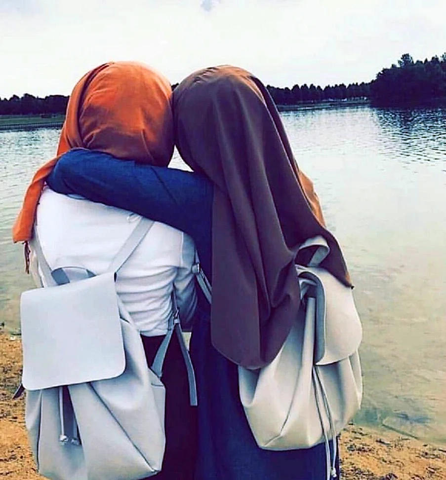 Сестры мусульманки