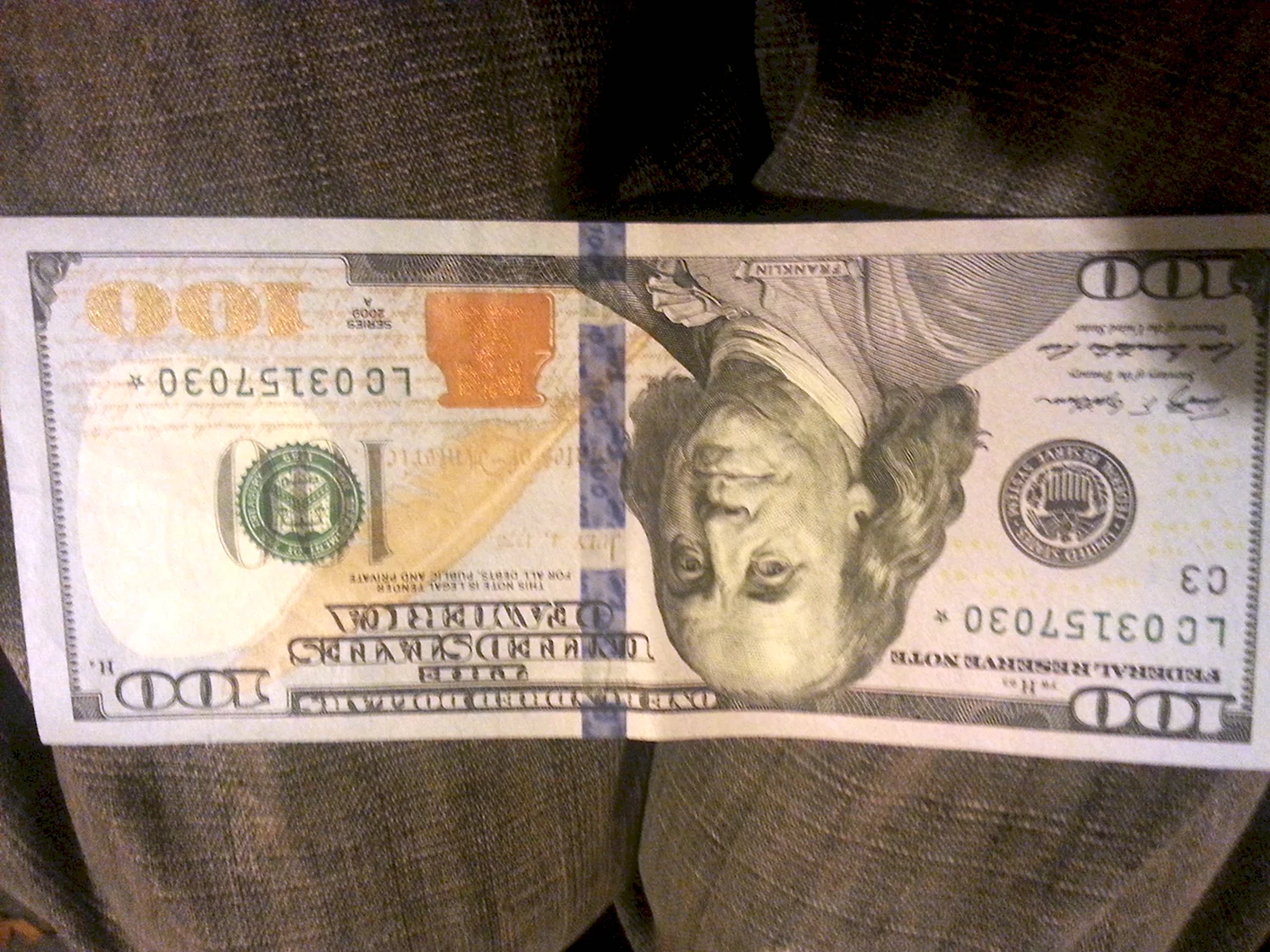 100 Долларов 2001 года