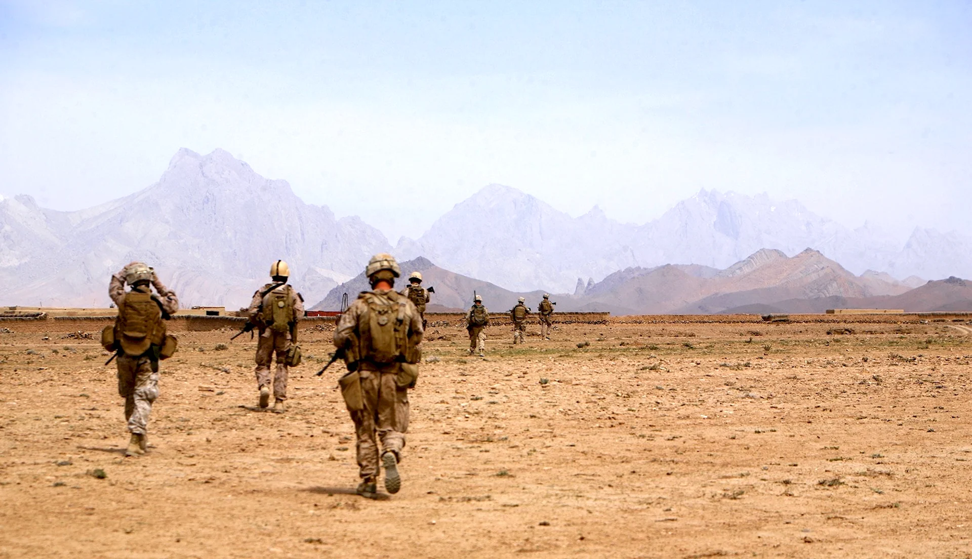 Афган война фон