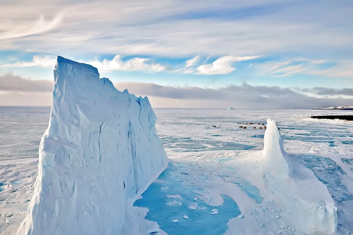 Айсберги в Арктике