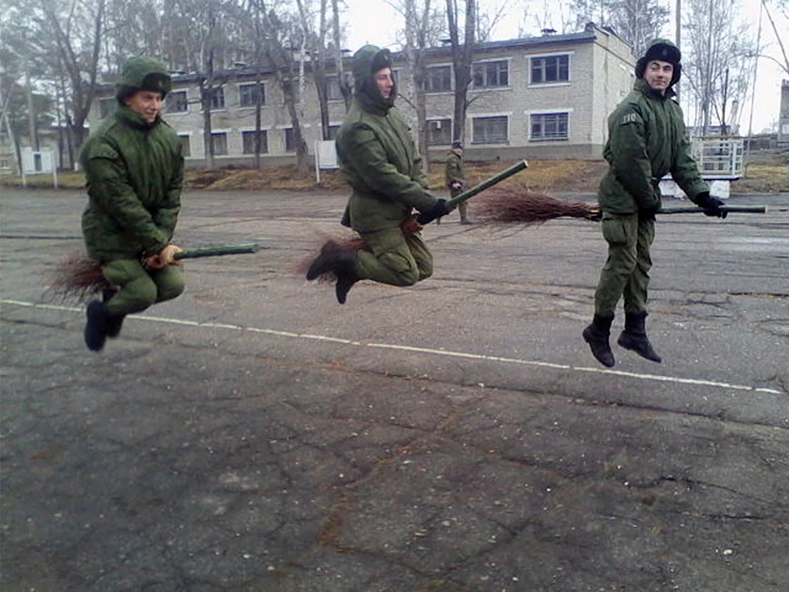 Прикольные картинки про Армию и Военных (65 фото)