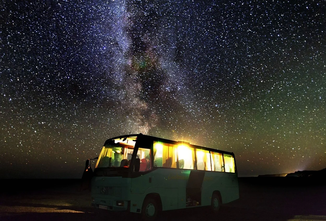 Автобус ночью