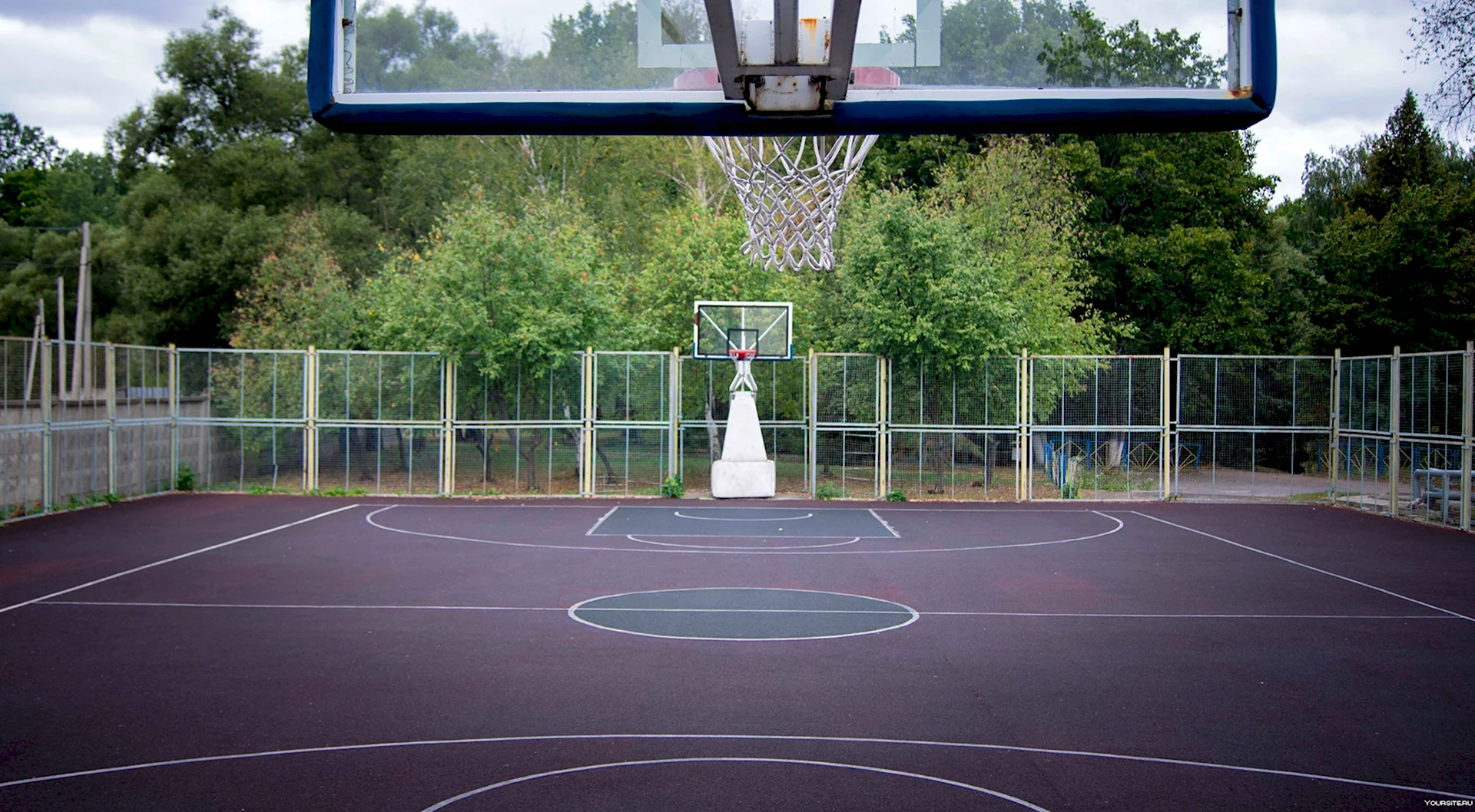 Баскетбольная площадка Курск