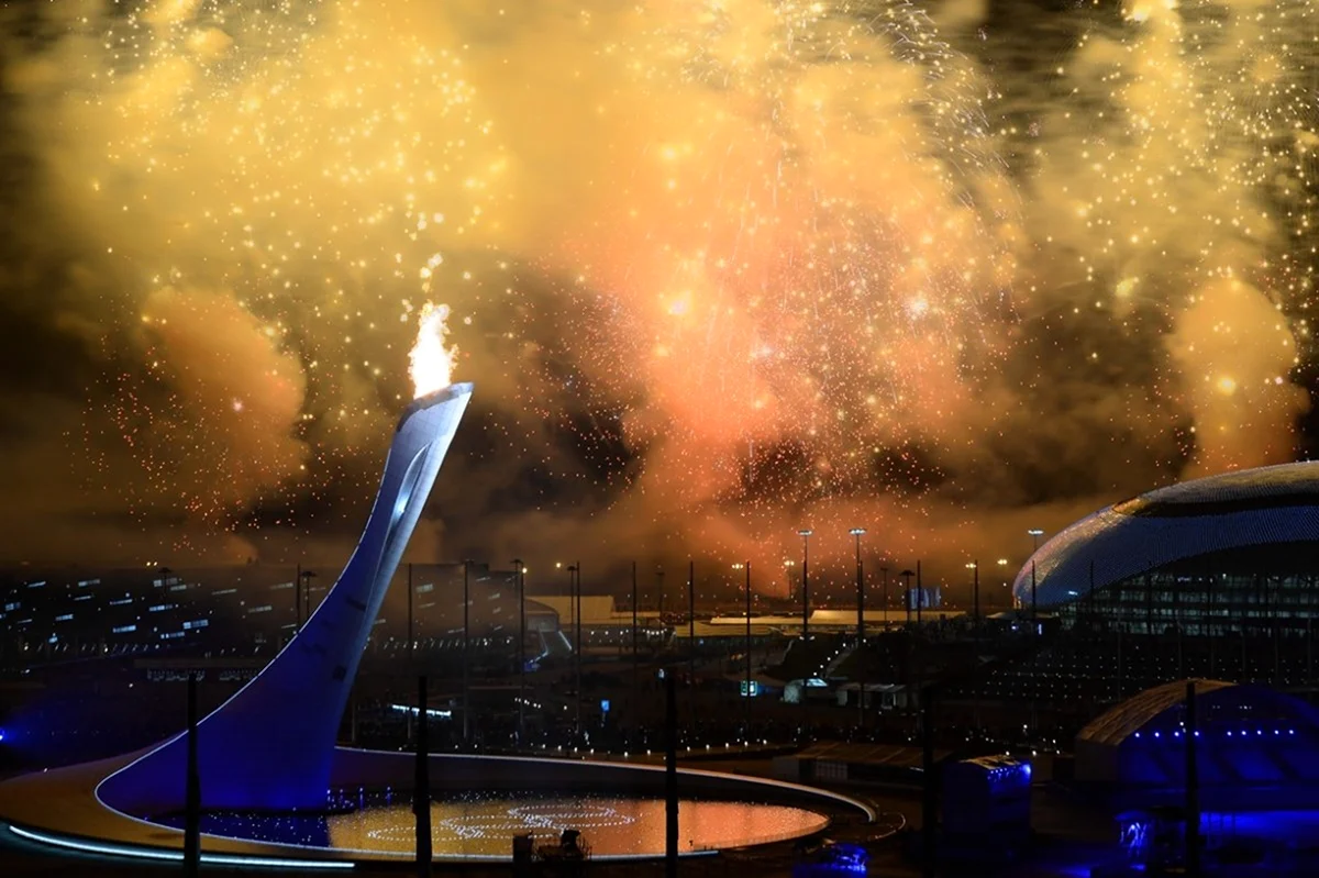 Чаша олимпийского огня Сочи 2014