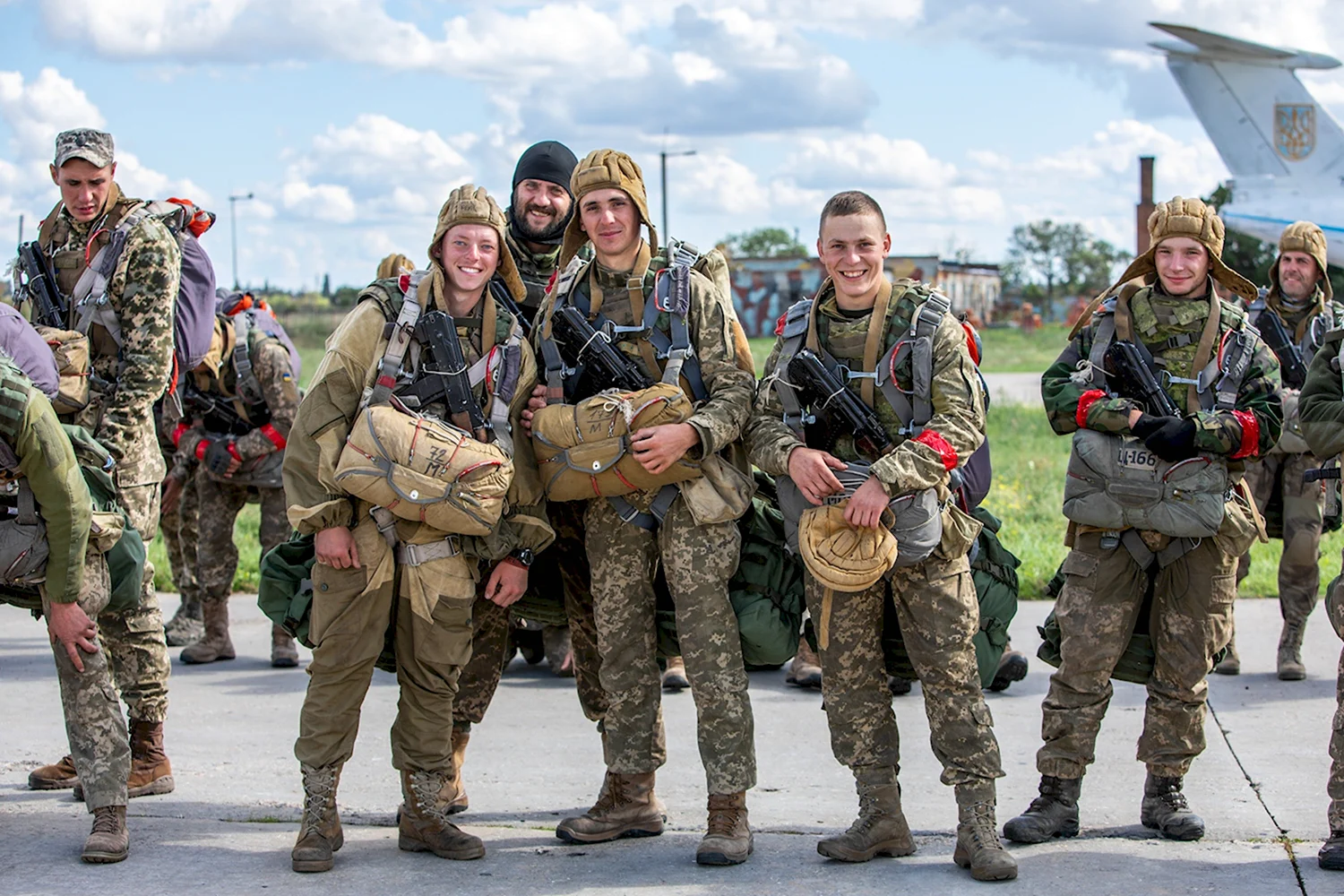 Картинки С Днем Десантно-штурмовых войск Украины (30 фото)