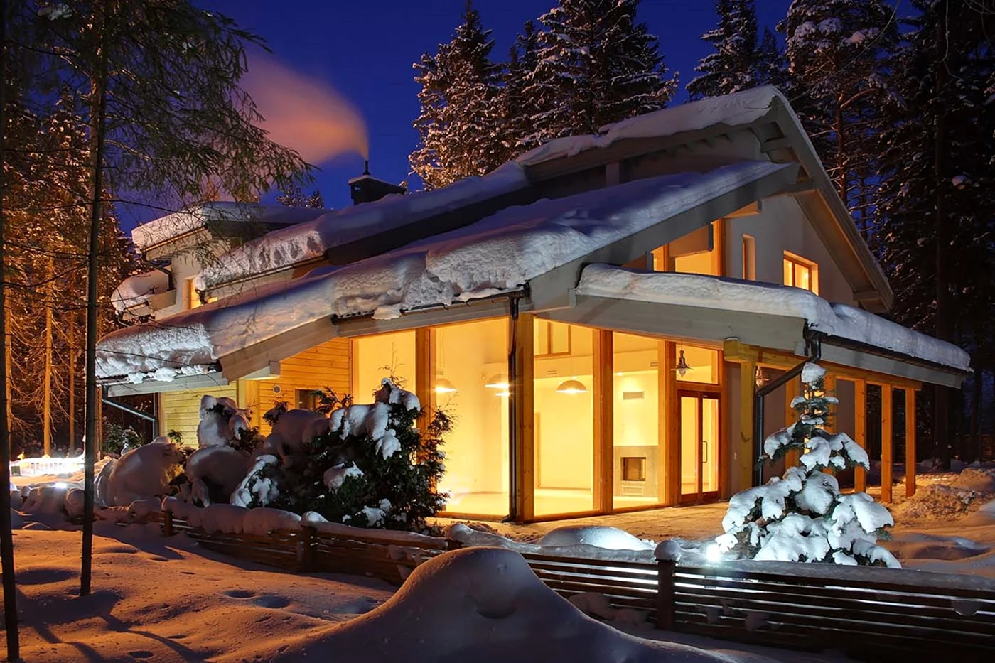Отели для отдыха зимой в России — на Алтае, Байкале, в Карелии и других местах, где сейчас красиво