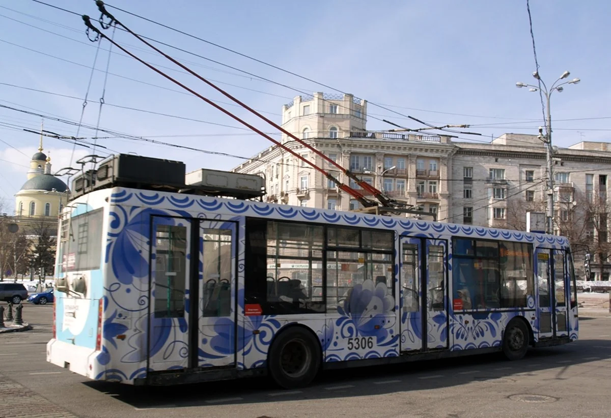 Экскурсионный троллейбус в Москве