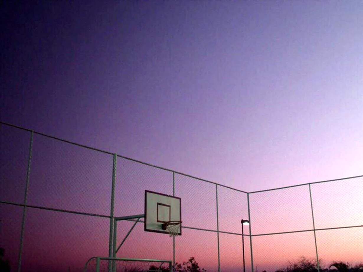 Эстетика Калифорнии баскетбольная площадка