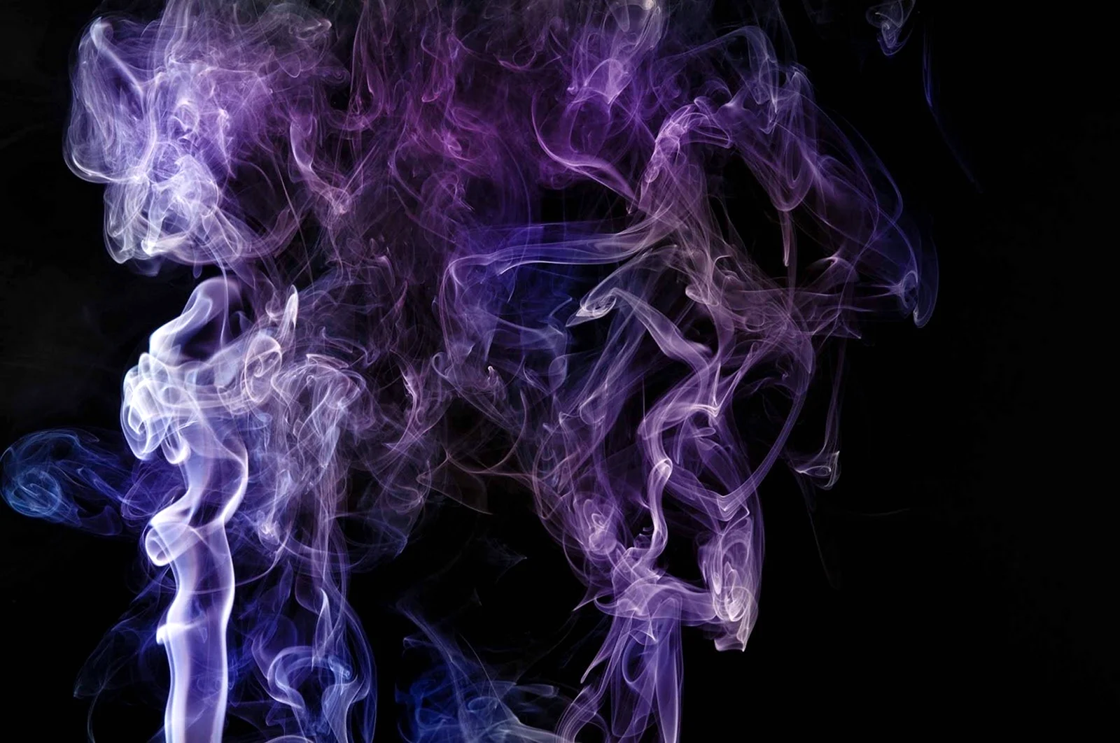 Дым совсем. Фиолетовый дым. Фон дым. Темный дым. Красивый дым.