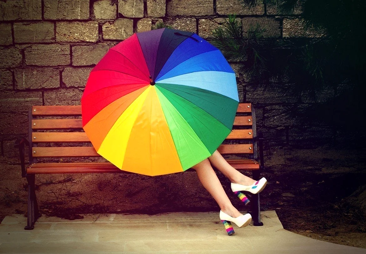 Фотосессия с цветным зонтом