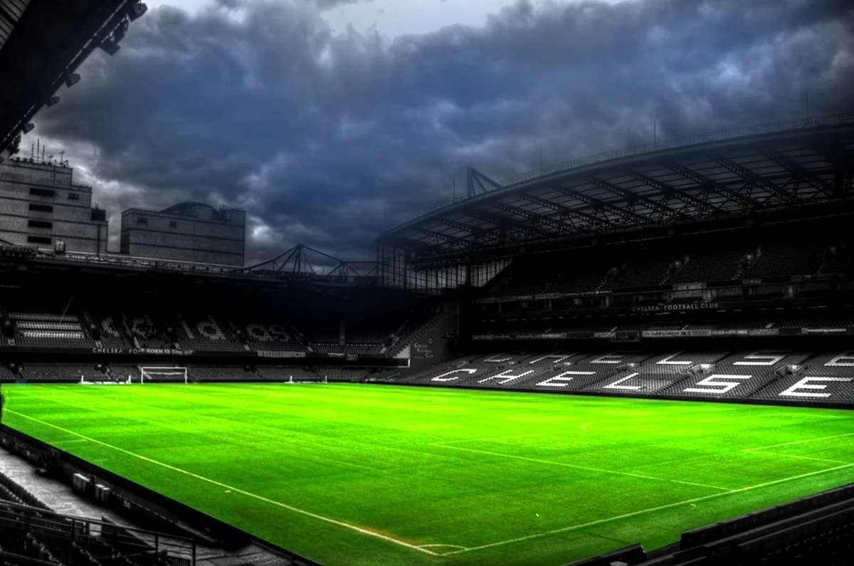 Футбольное поле Stamford Bridge