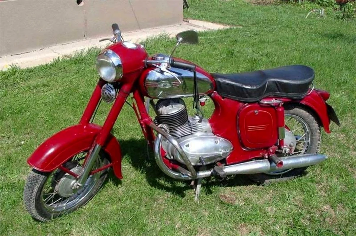 Ява мотоцикл 1995