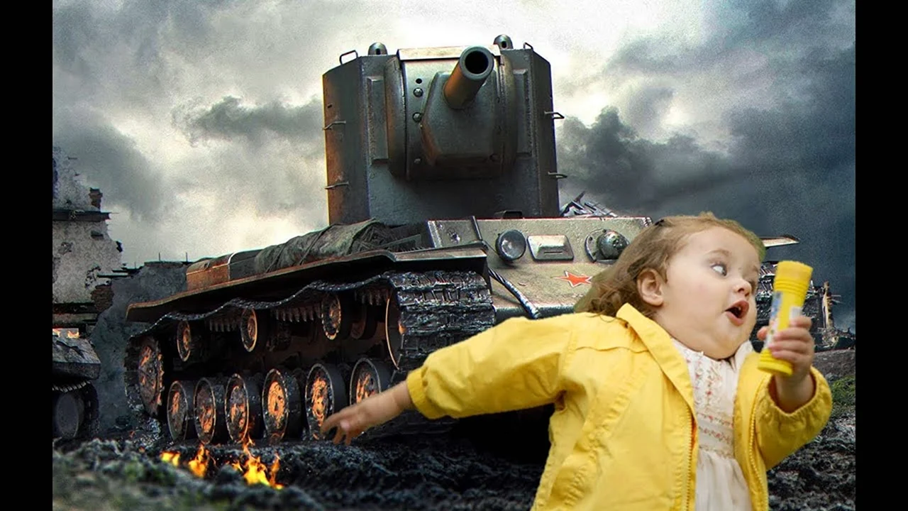 Мальчик на танке