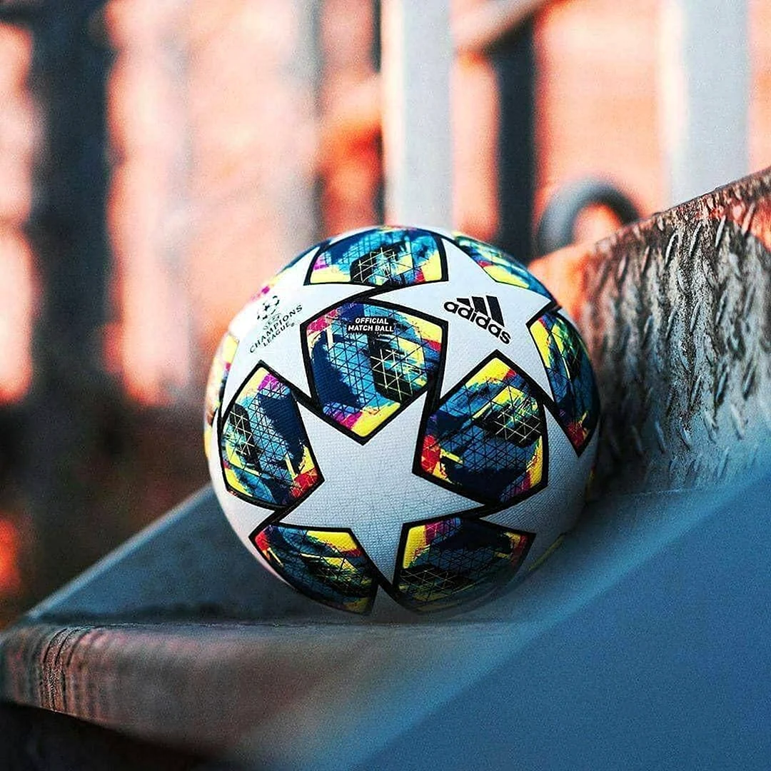 Мяч Лиги чемпионов 2019-2020