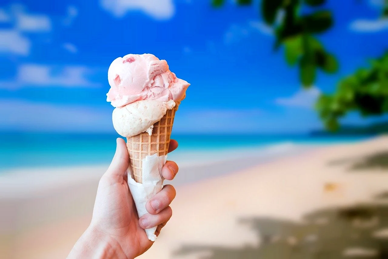 Мороженое на пляже