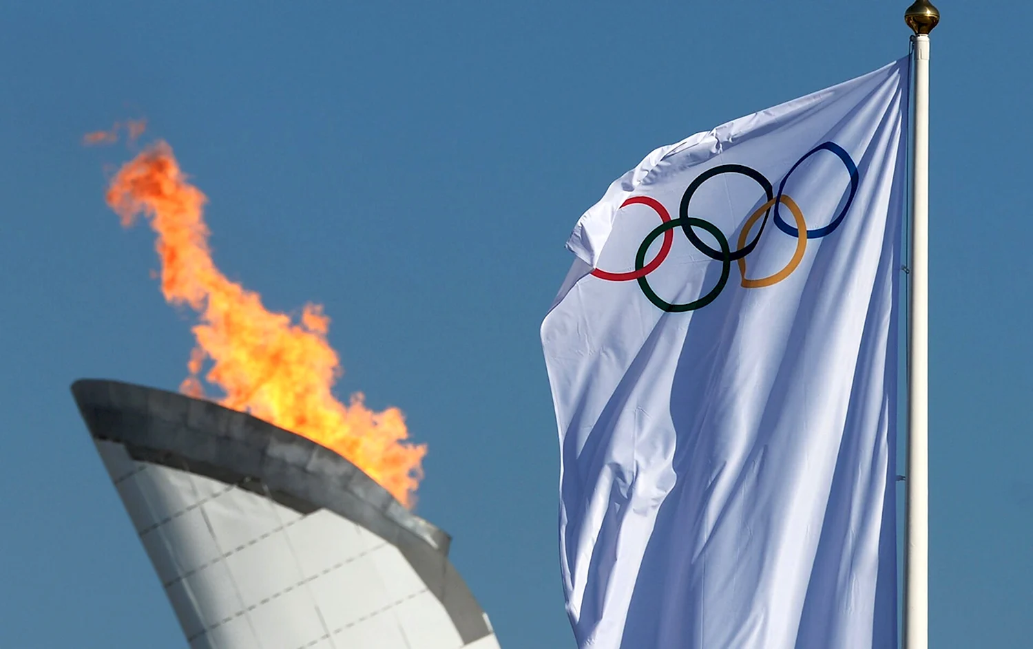 Олимпийский огонь символ Сочи