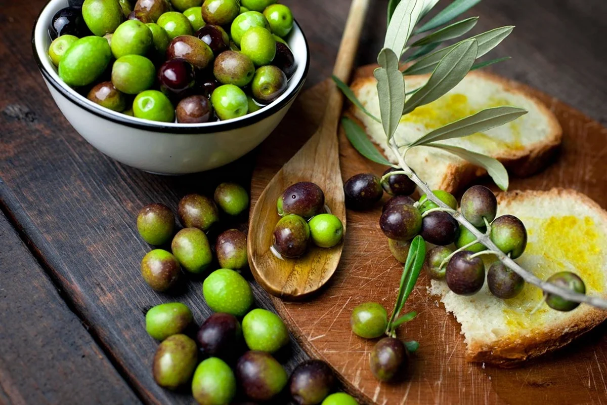 Оливковое масло оливки и маслины