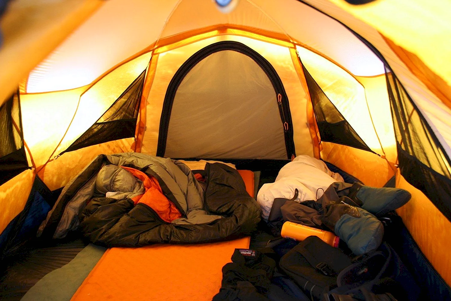 Палатка внутри