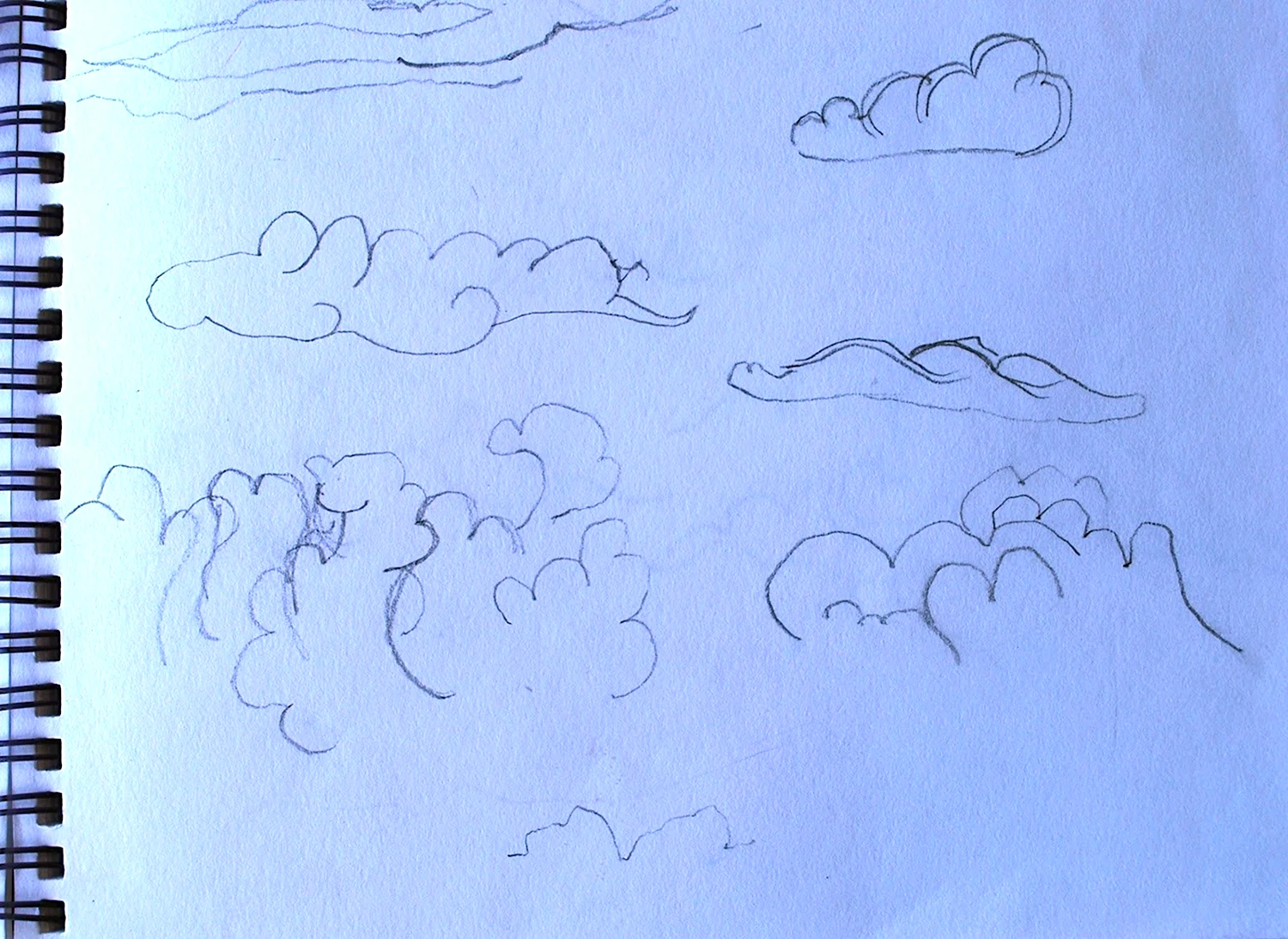 Как нарисовать облака на небе карандашом поэтапно