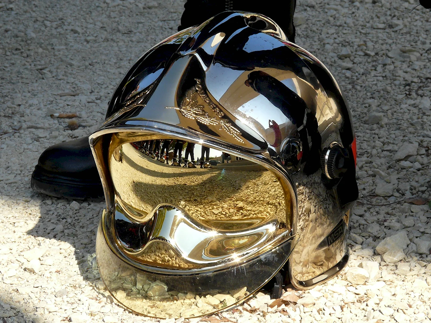 Шлем пожарного Gallet золотой