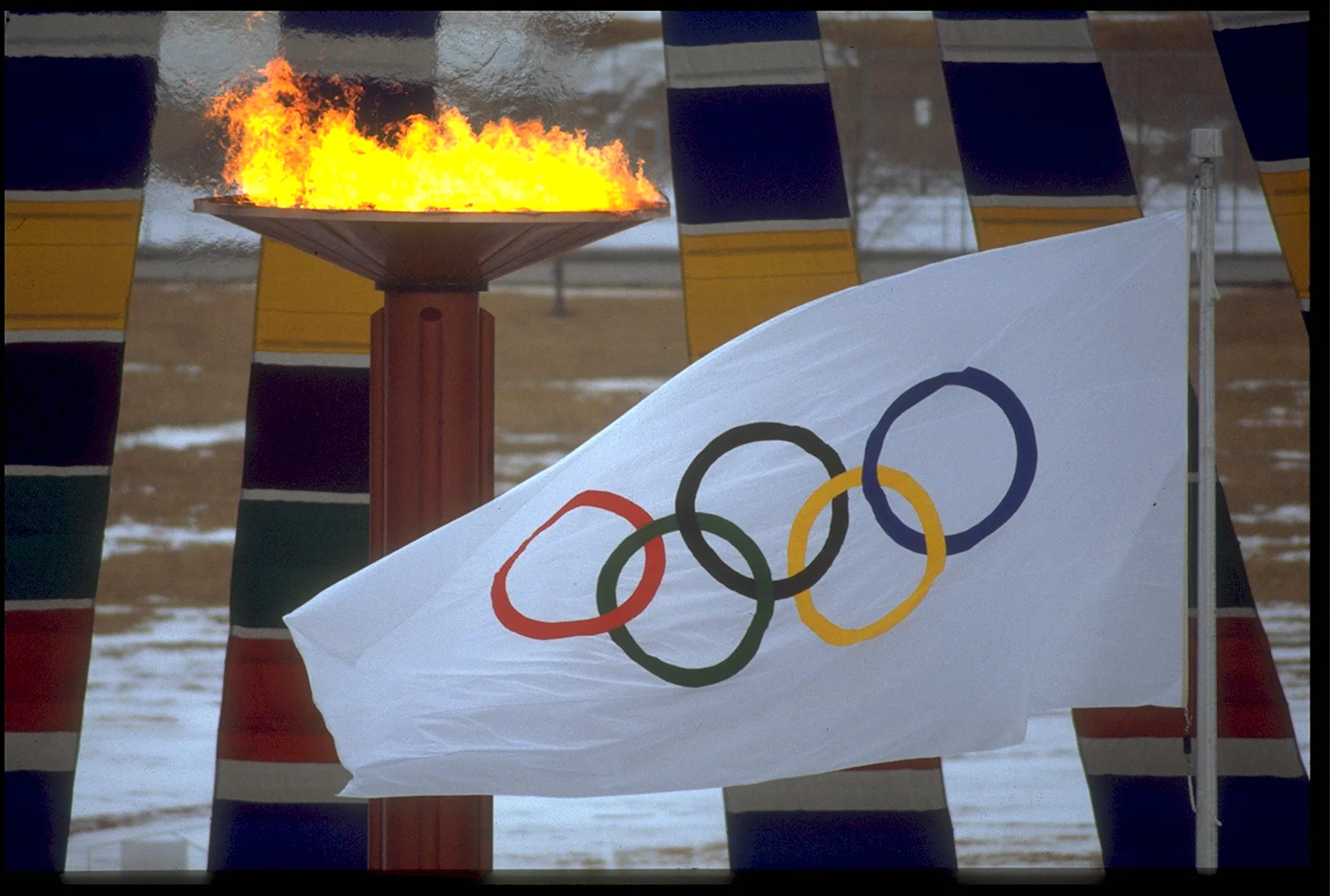 Символы олимпиады Олимпийский огонь
