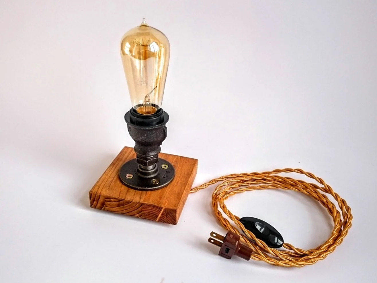 Светильники из ламп Эдисона