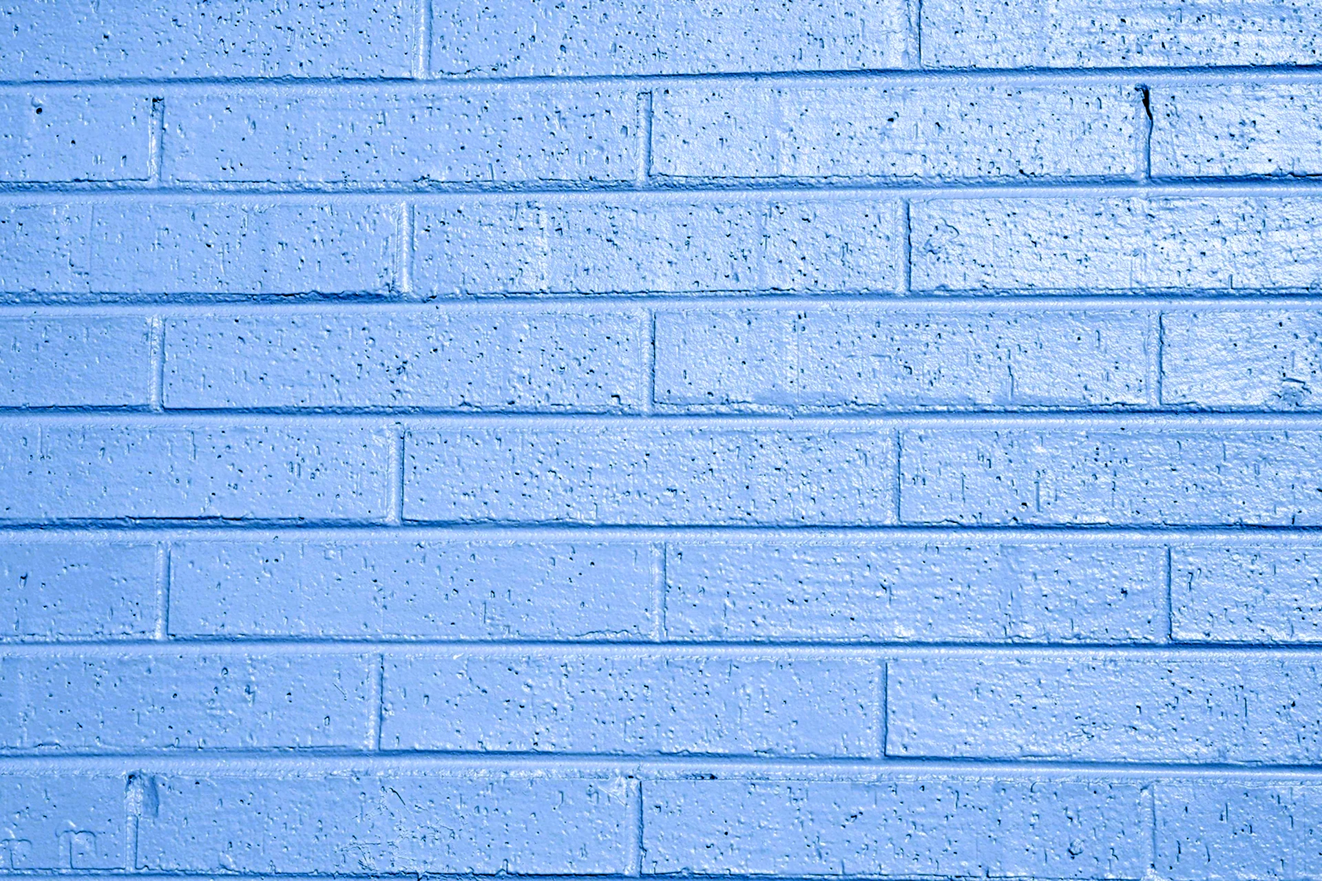Светло голубые стены