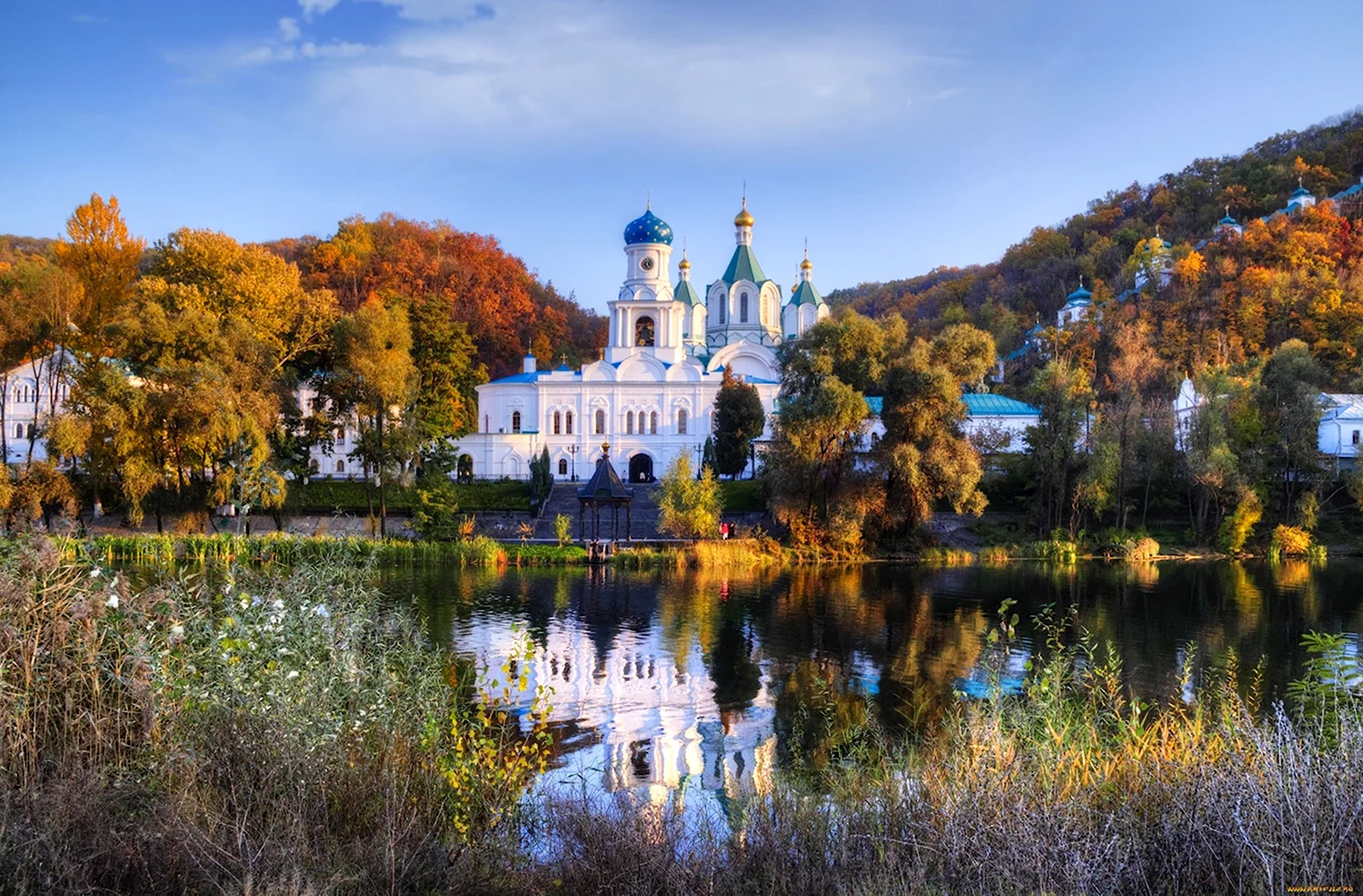 Святогорский Свято-Успенский православный монастырь