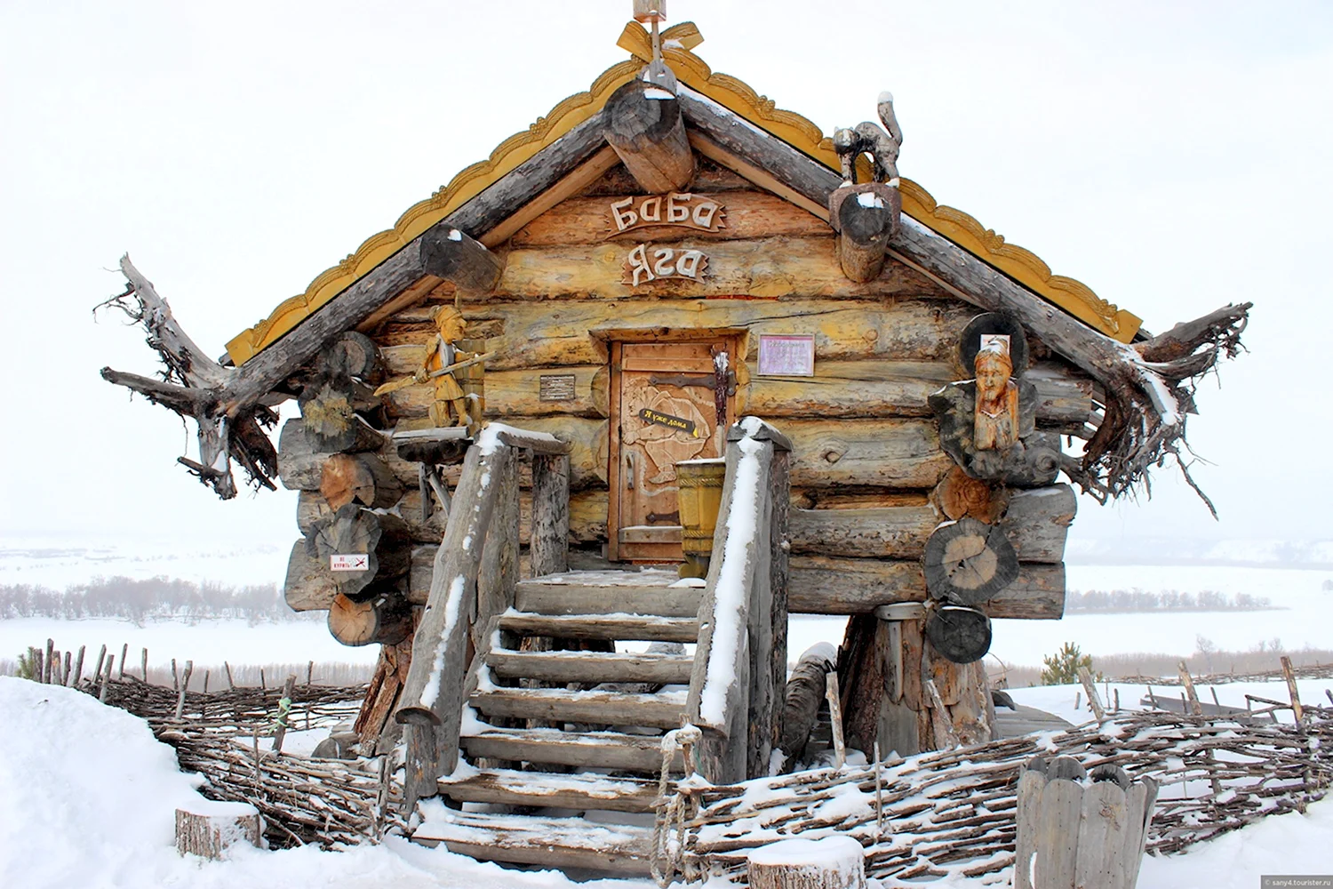 Картинки избушки на курьих ножках (76 фото)