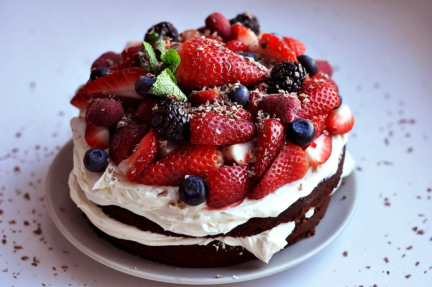 Торт с маскарпоне и ягодами