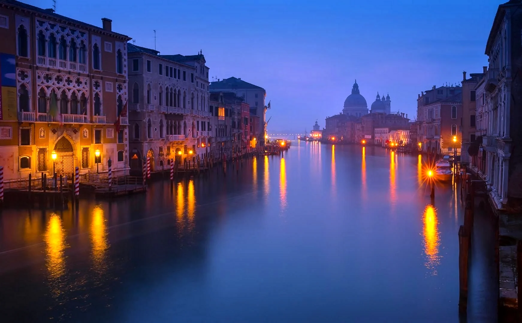 Венеция Италия вечер