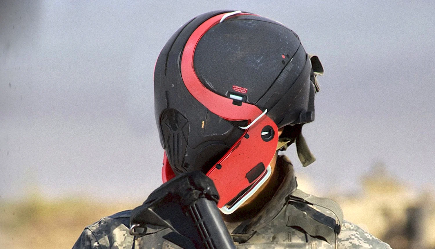Военные шлемы будущего