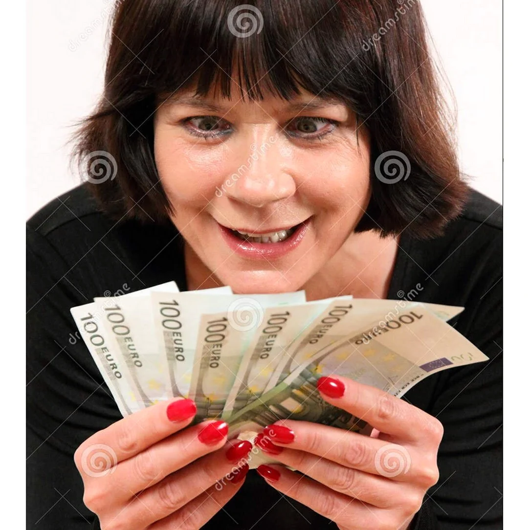 Женщина с деньгами